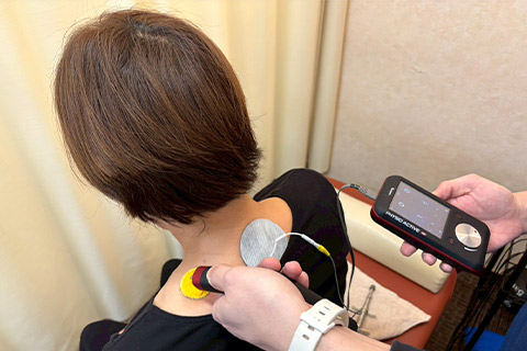 ハイボルテージ電気療法